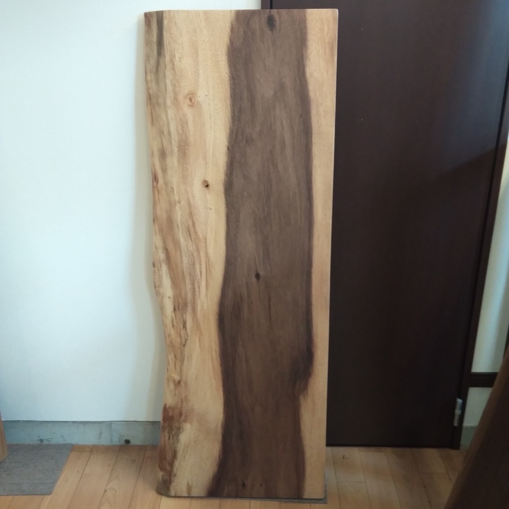 モンキーポッド一枚板［1550-580］