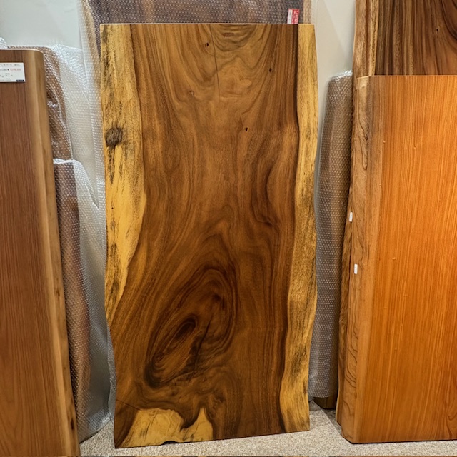 モンキーポッド一枚板［1680-750］