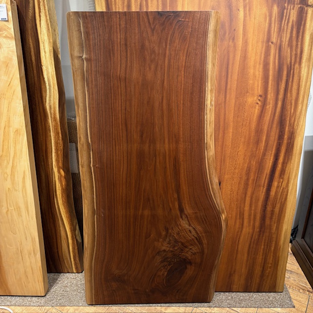 ブラックウォルナット一枚板[1350-600]