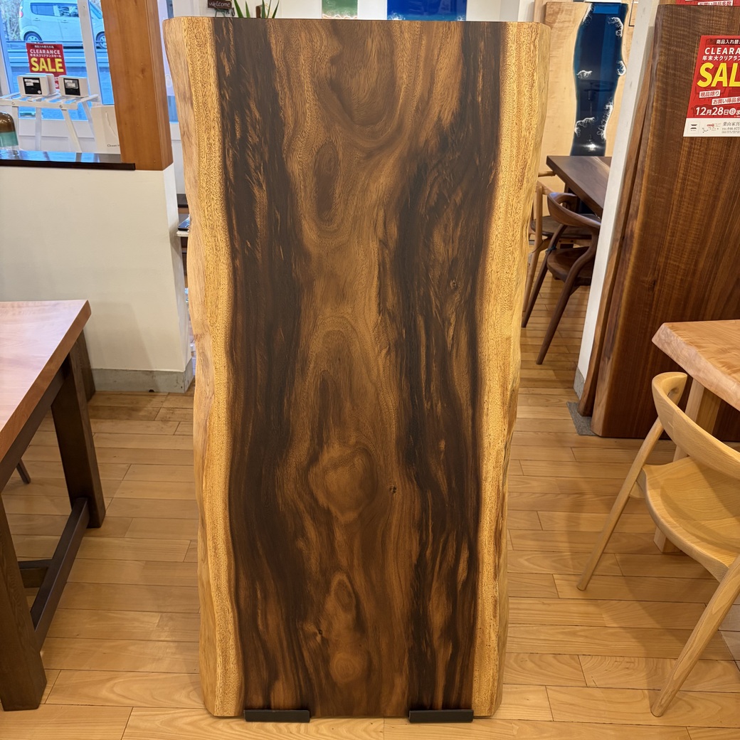 モンキーポッド一枚板[1500-700]