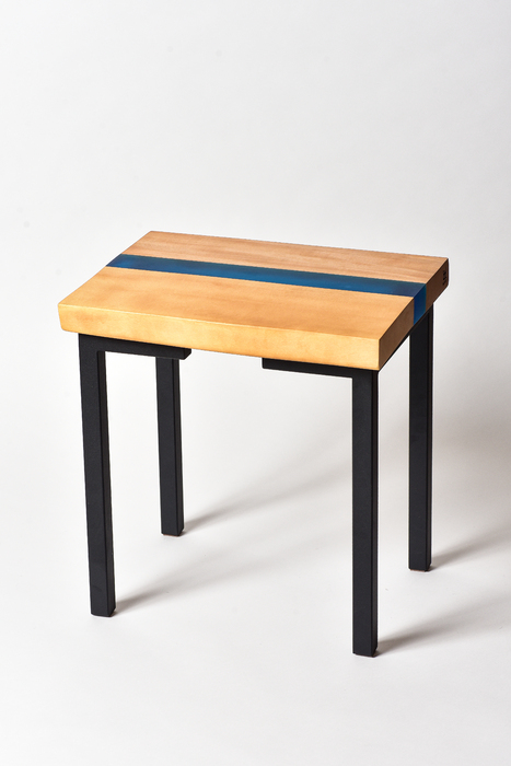 レジンスツール(トチ×ネイビー)