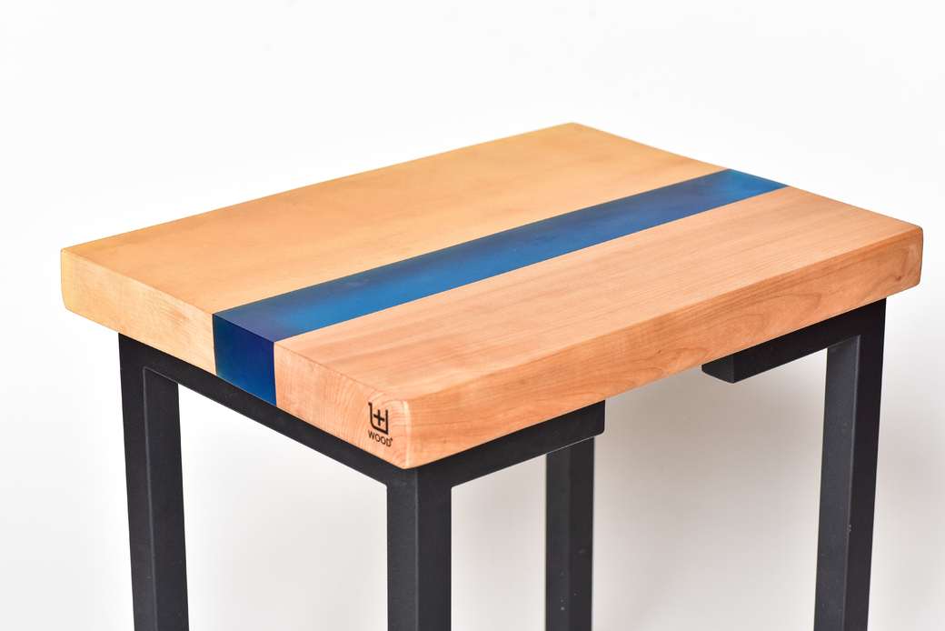 レジンスツール(トチ×ネイビー)