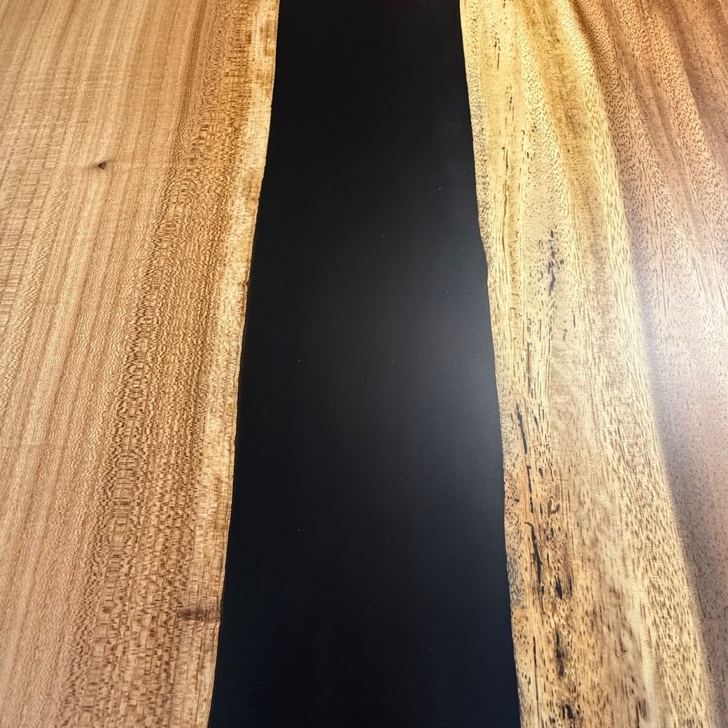 アッシュモンキーレジンリバーテーブル(ブラック)[1500-950]