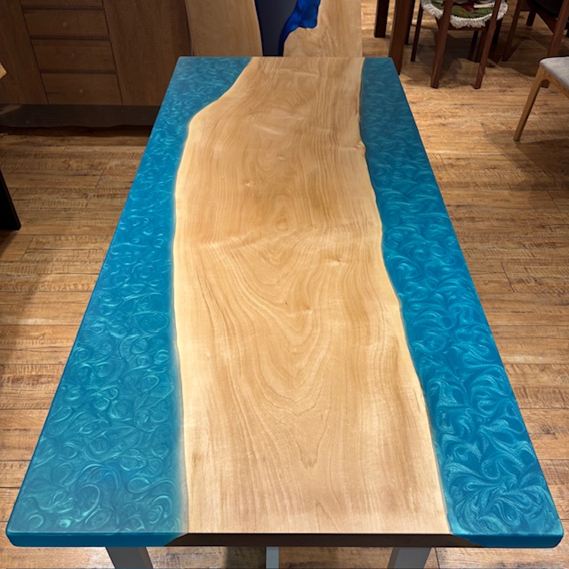 トチレジンテーブル(ブルー)[1780-790]
