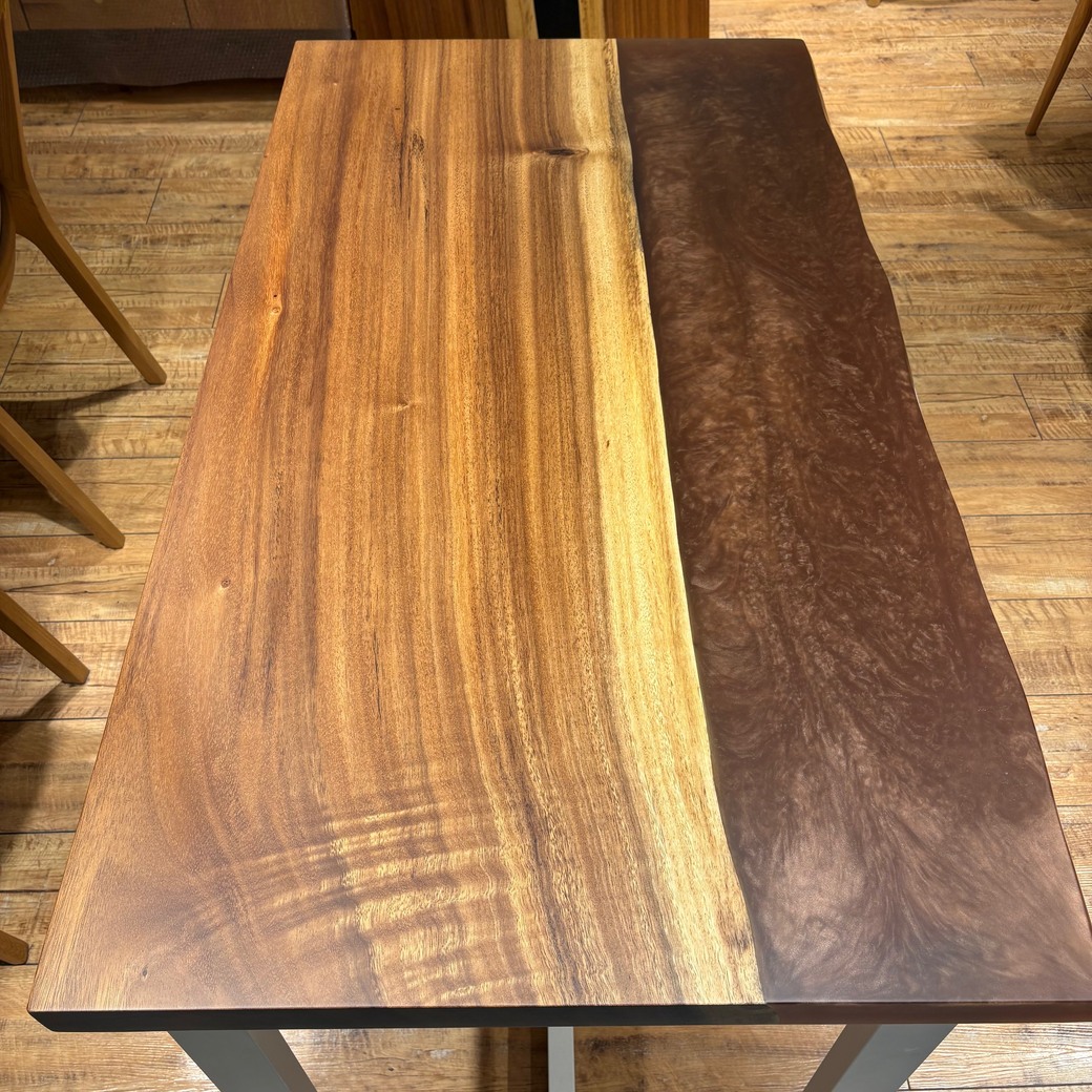 モンキーポッドレジンテーブル(ブラウン)[1300-730]