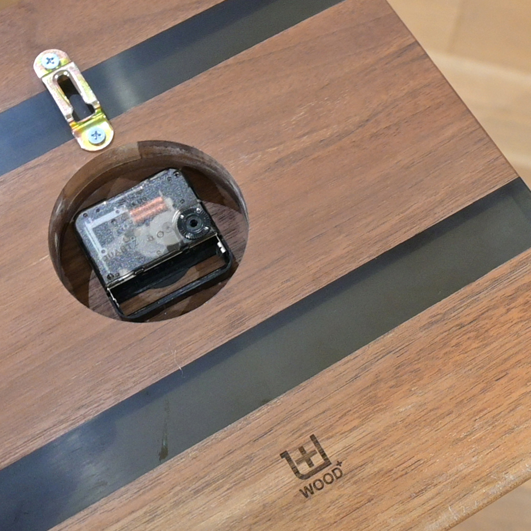 レジンウォールクロック(ブラックウォールナット×ブラック)