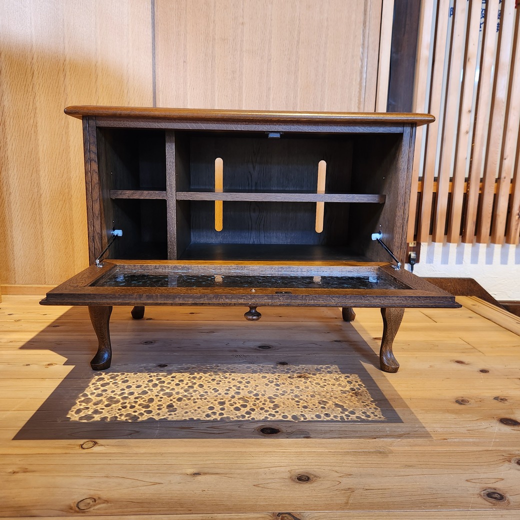 猫脚TV台・泡ガラス