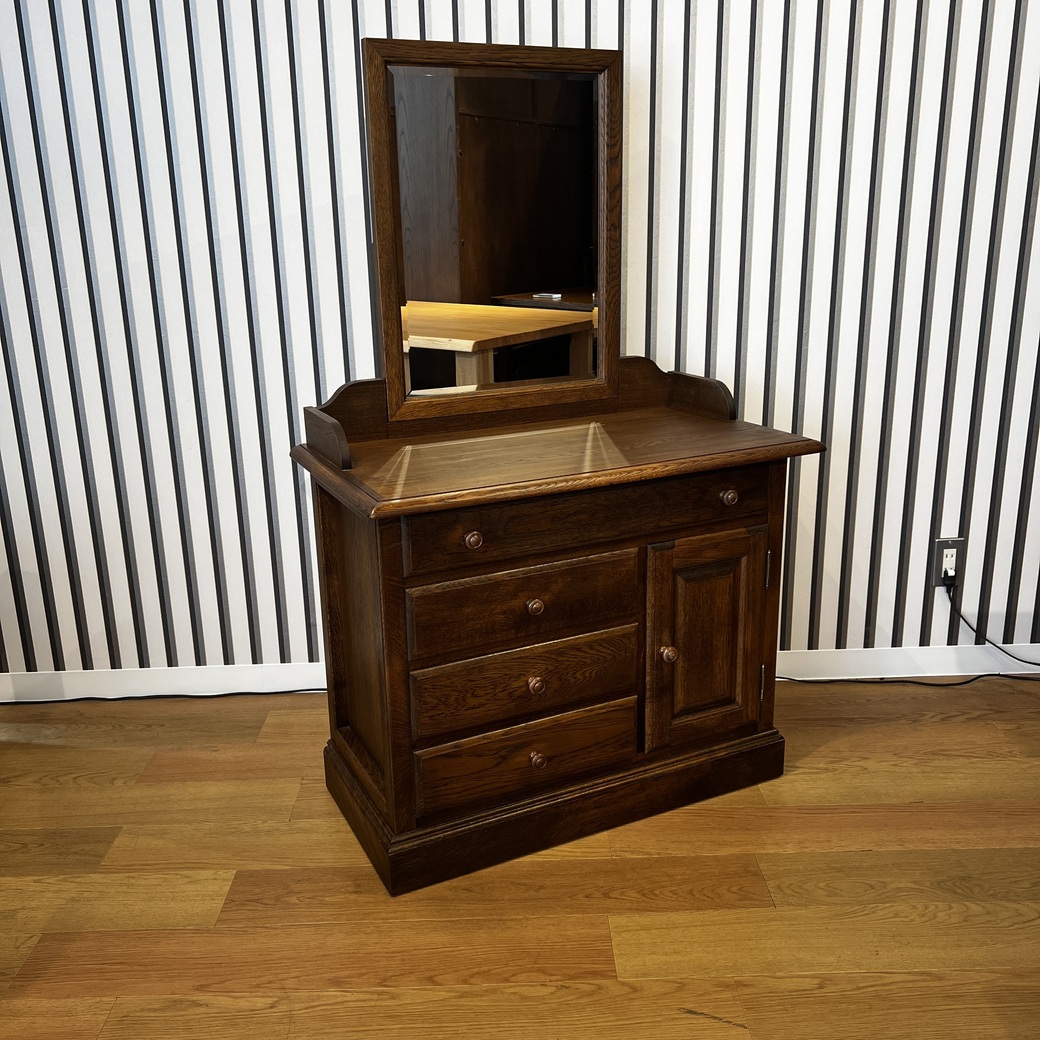 ドレッサーチェスト