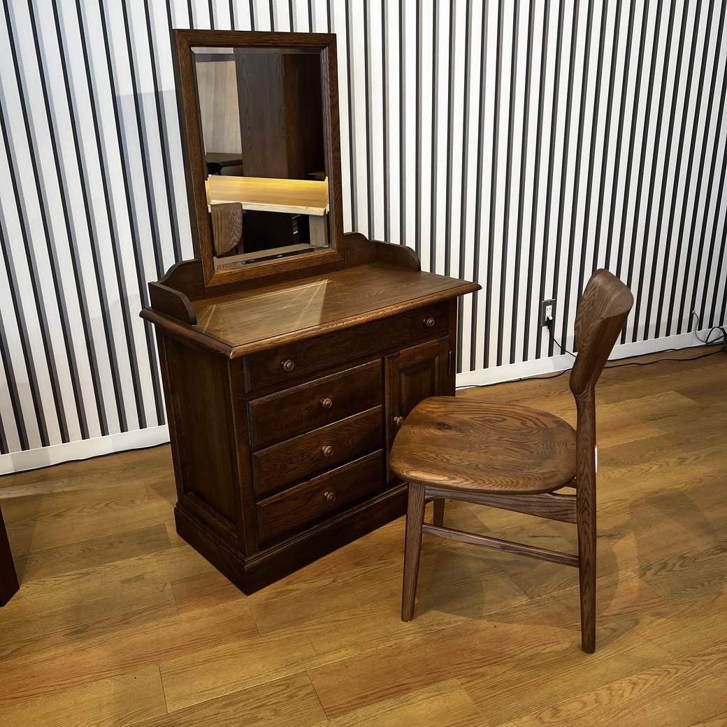 ドレッサーチェスト