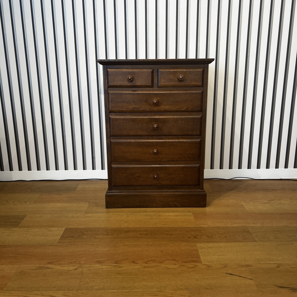 スリムチェスト