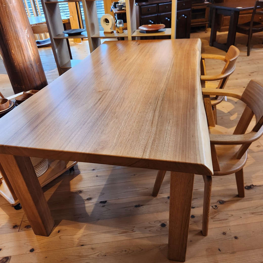 クルミハギテーブル1800