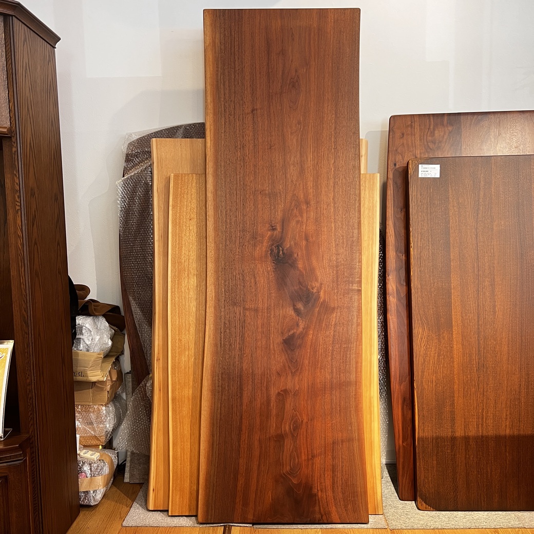 ウォールナット一枚板