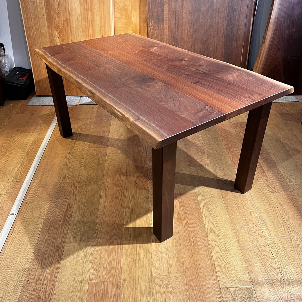 ブラックウォールナット耳付きハギテーブル