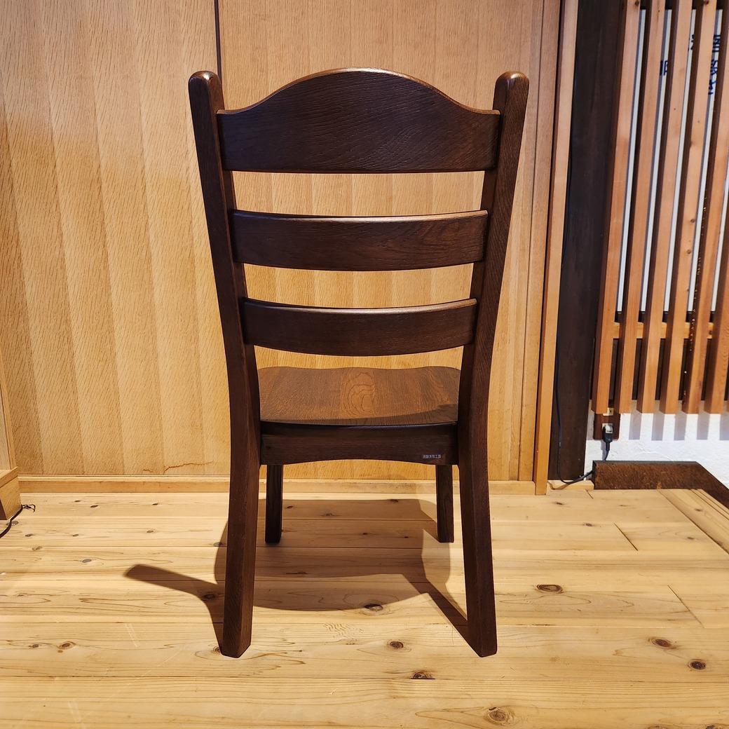 ナラ材ダイニングチェア