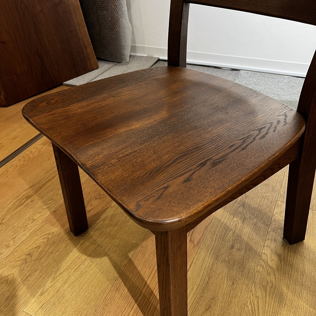 ナラ材ラダーバックチェア