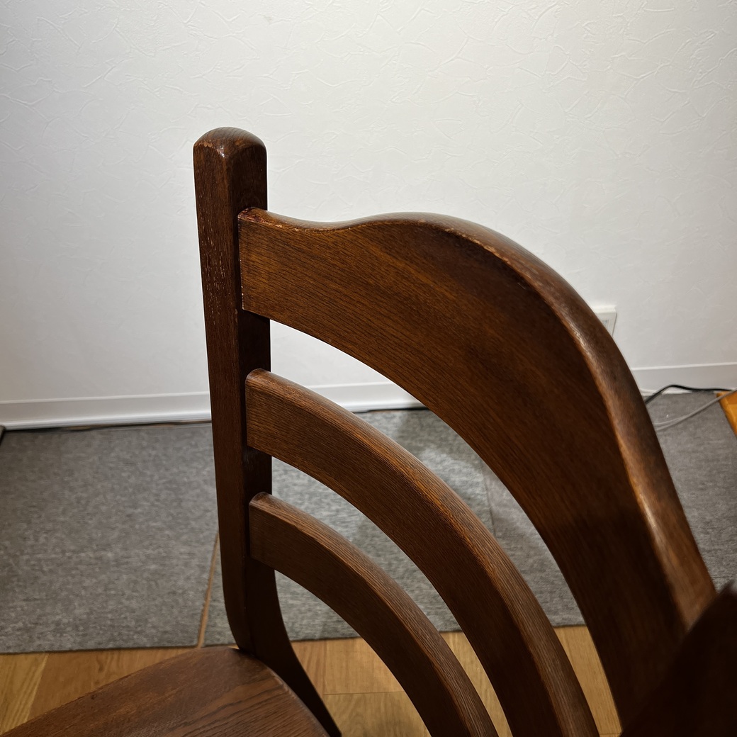 ナラ材ラダーバックチェア